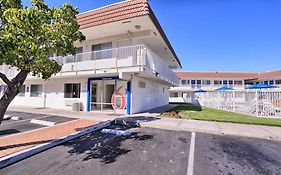 Motel 6 Pittsburg California 2*